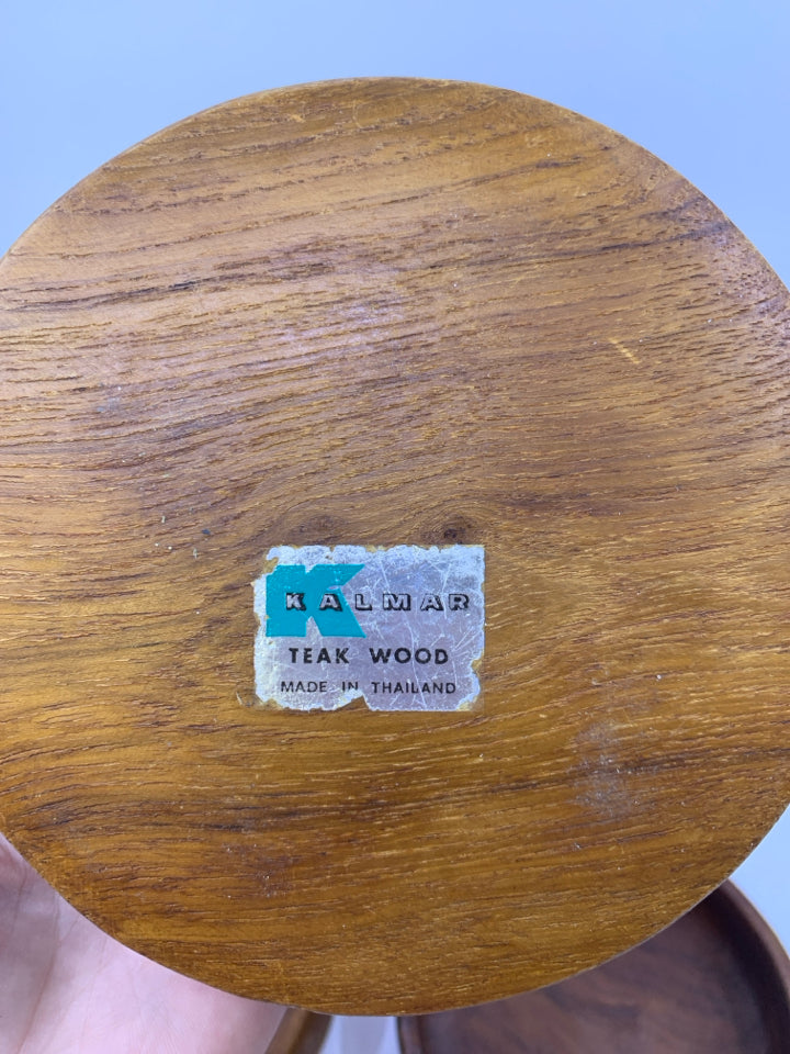 4 VTG TEAK WOOD BOWLS.