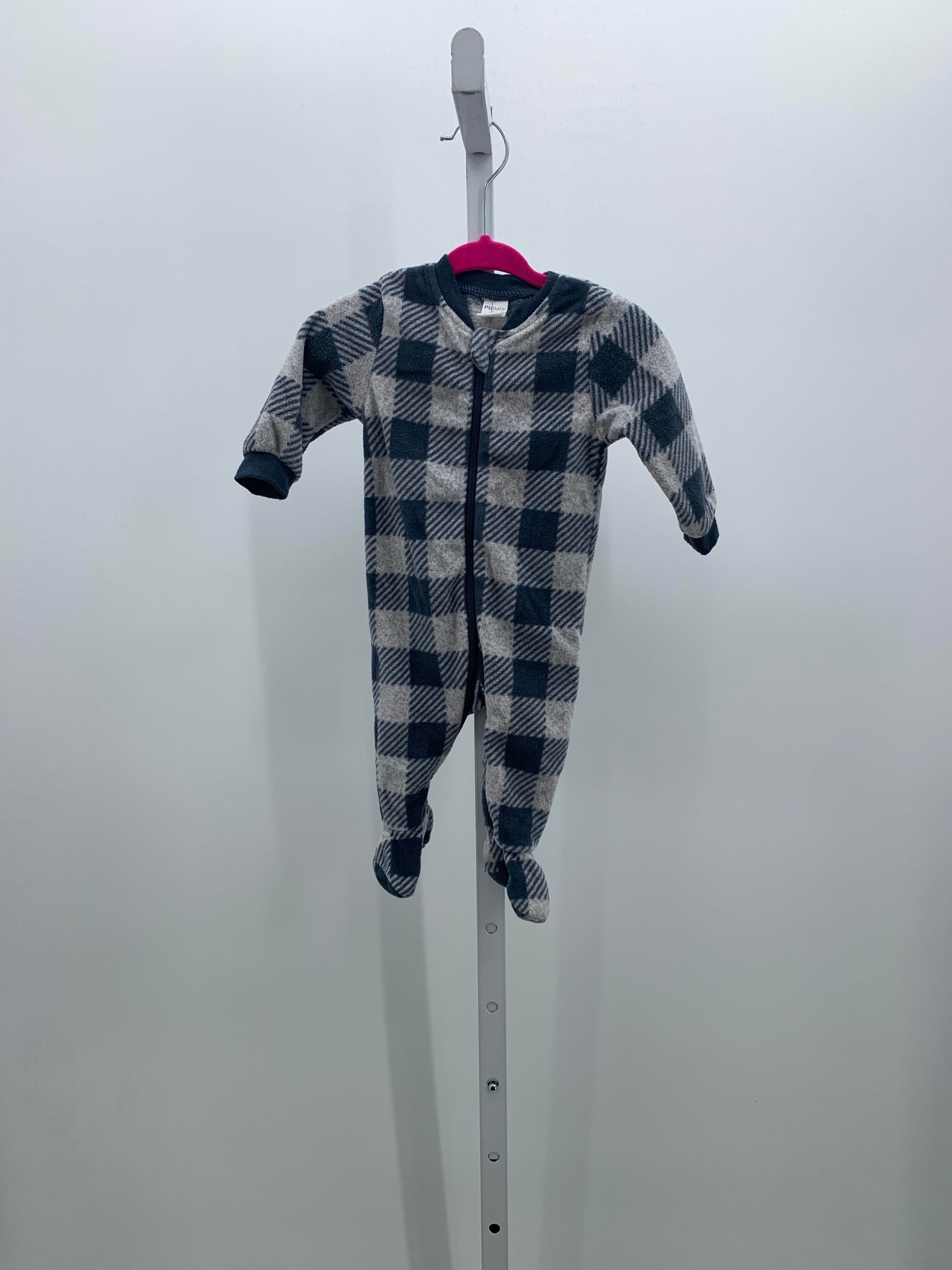 GREY CHECKERED FLEECE.