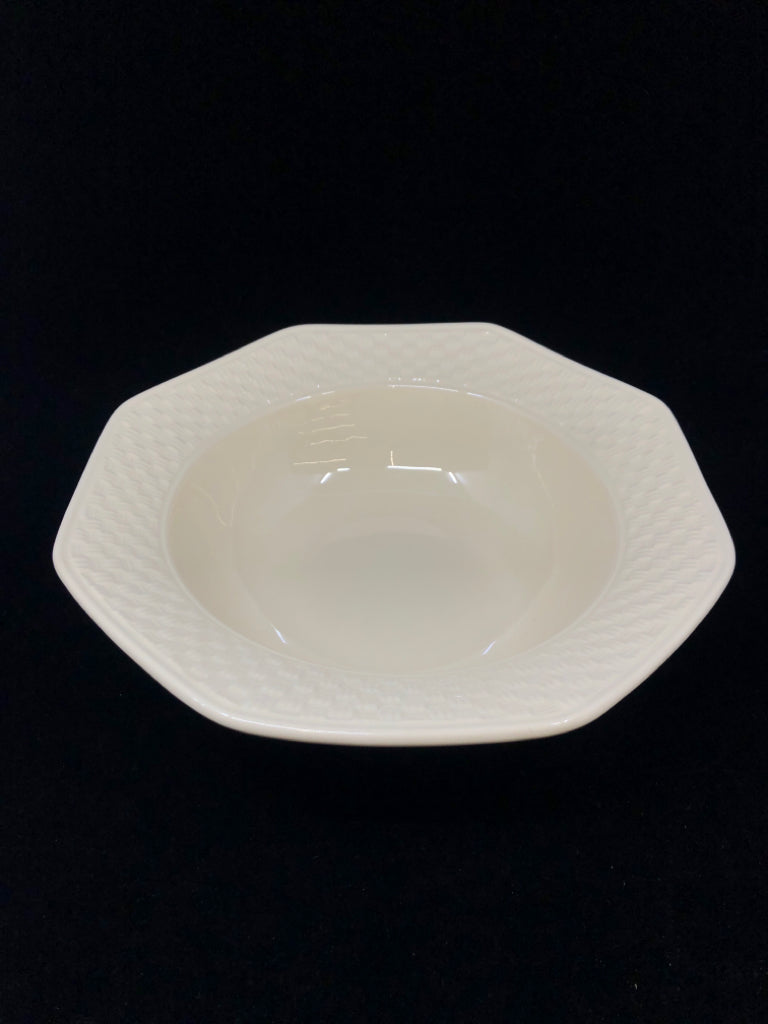 NAUTICA CREAM SERVING BOWL W/EMBOSSED WOVEN PATTERN.