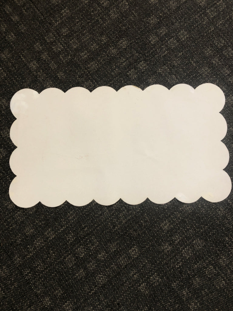 FLOWER BOUQUET SCALLOP EDGE FLOOR MAT.