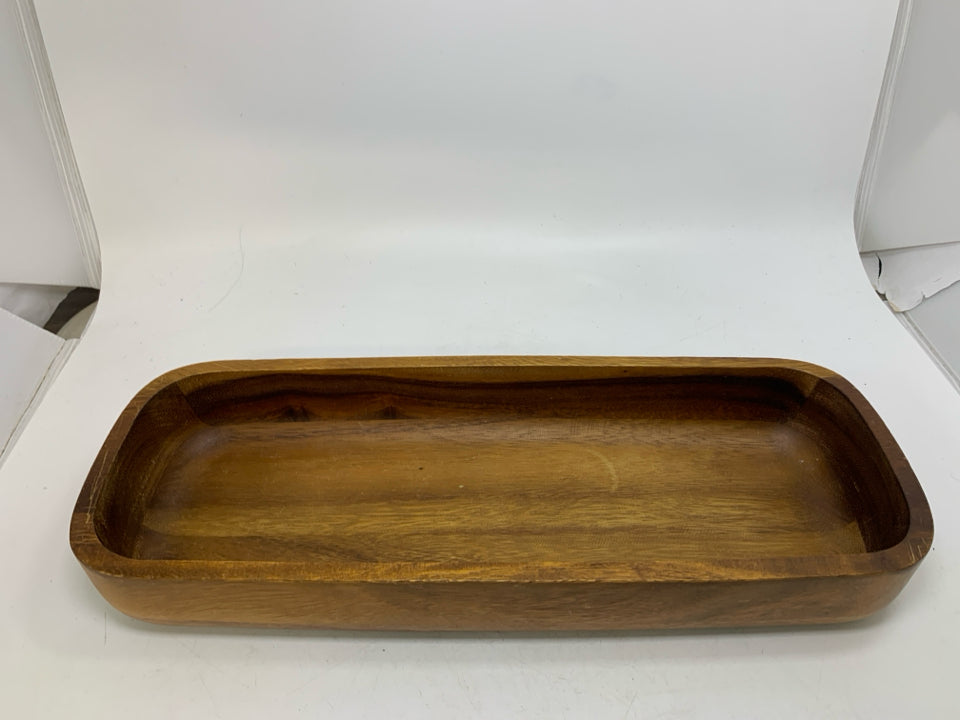 RECTANGLE ACAGIA WOOD BOWL TRAY.