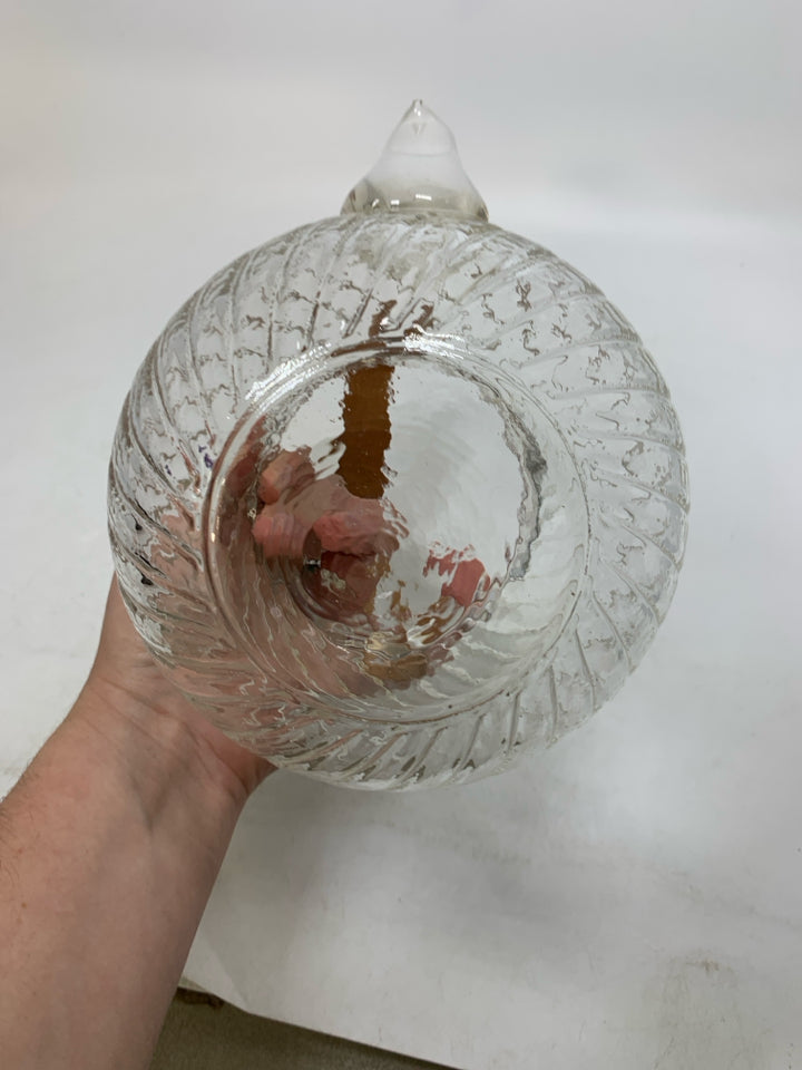 RIBBED GLASS TEA POT W/ WOOD HANDLE.