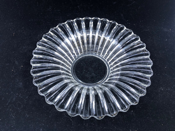 FLARED RIBBED CENTER PIECE BOWL.