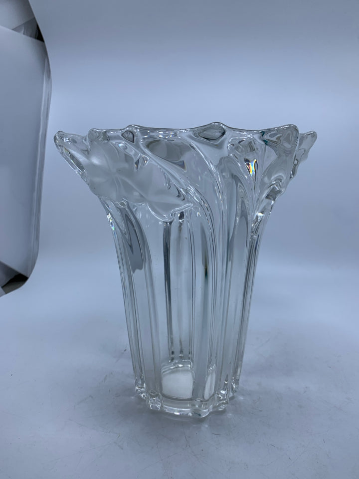 HEAVY GLASS FLARED EDGE VASE.