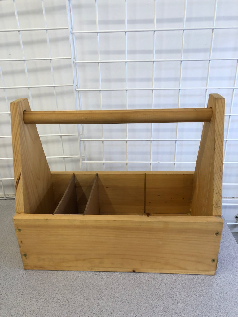 WOODEN CRATE W/ LONG HANDLE & 2 DIVIDERS.