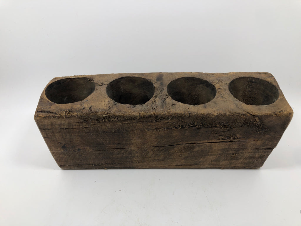 HEAVY WOOD 4-SLOT CANDLE MOLD HOLDER.