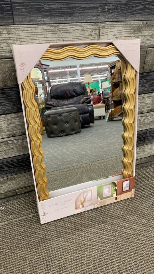 NIB DECORATIVE GOLD/WAVY MIRROR.