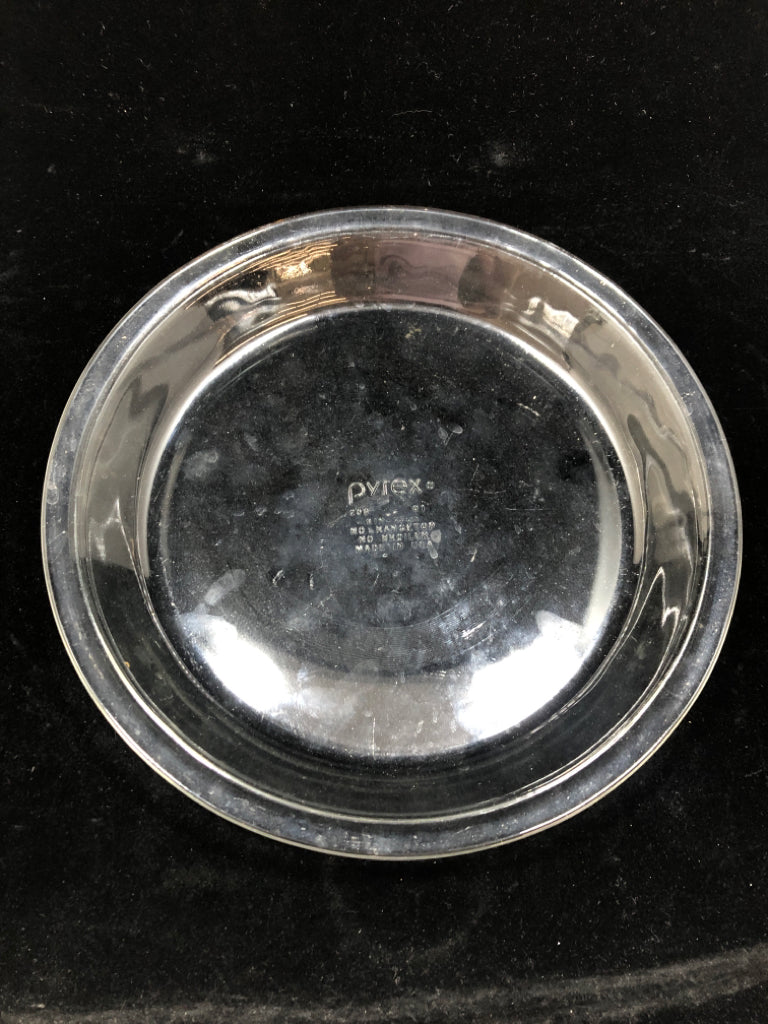 CLEAR GLASS PYREX PIE DISH.