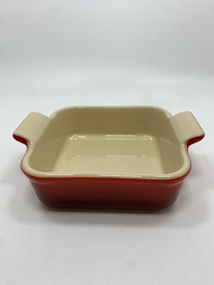 SQUARE STONEWARE DISH.