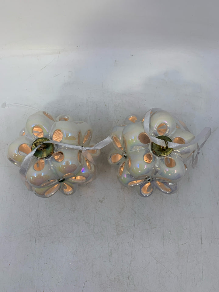 IRIDESCENT CERAMIC PIERCED LIGHT UP.