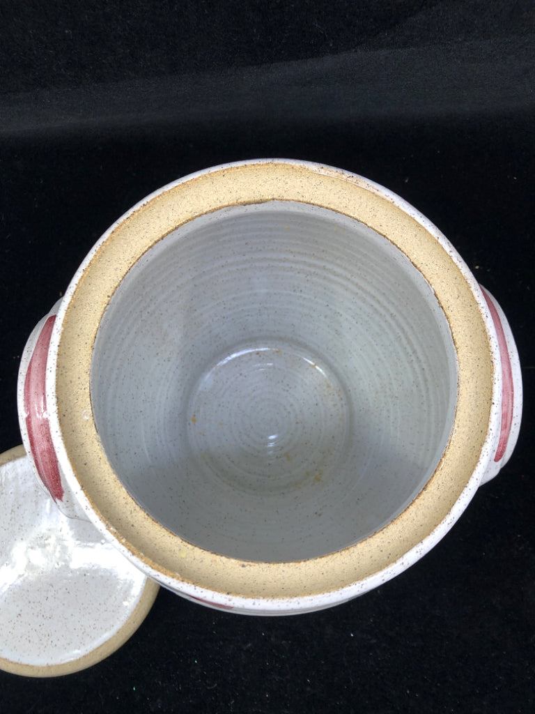 LARGE POTTERY CANISTER WHITE SPECKLED PINK FLOWERS.