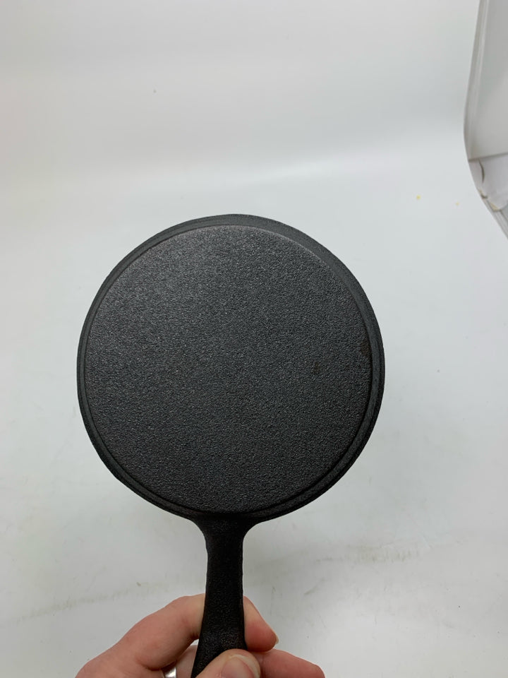 MINI CAST IRON SKILLET.