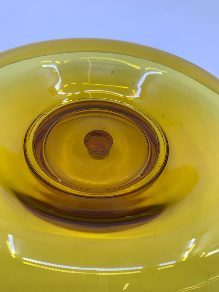 AMBER GLASS FOLDED EDGE BOWL.