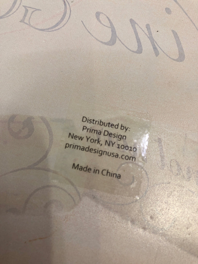 WINE GOES WITH FRIENDS GLASS RECTANGLE TRAY.