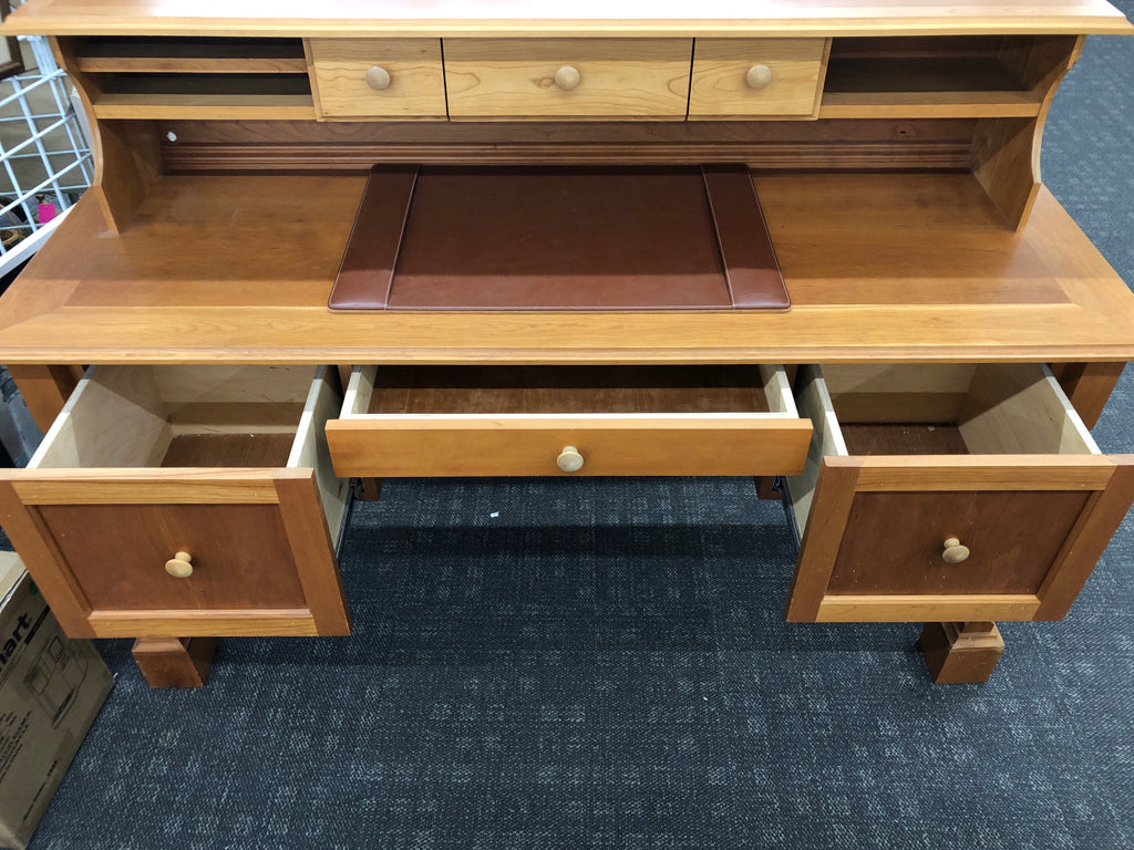 VTG CHERRY WOOD DESK W 5 DRAWERS AND LEATHER DESK PAD.