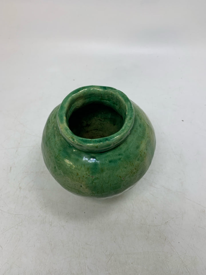 POTTERY GREEN VASE.