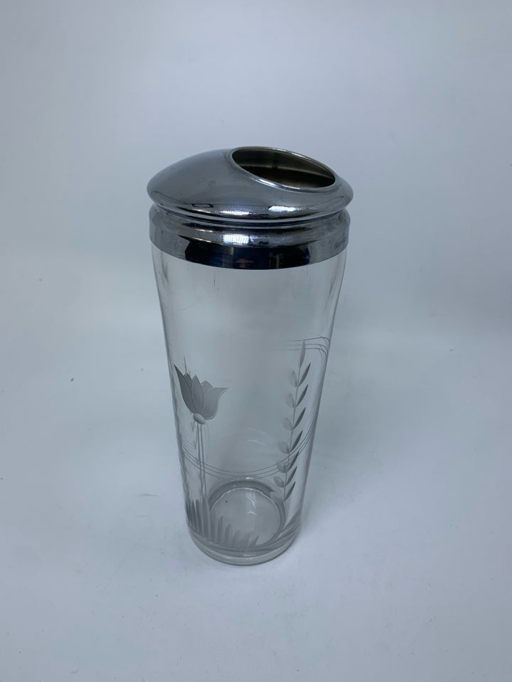 VTG LARGE ETCHED WHEAT GLASS MIXER W/ METAL TOP.