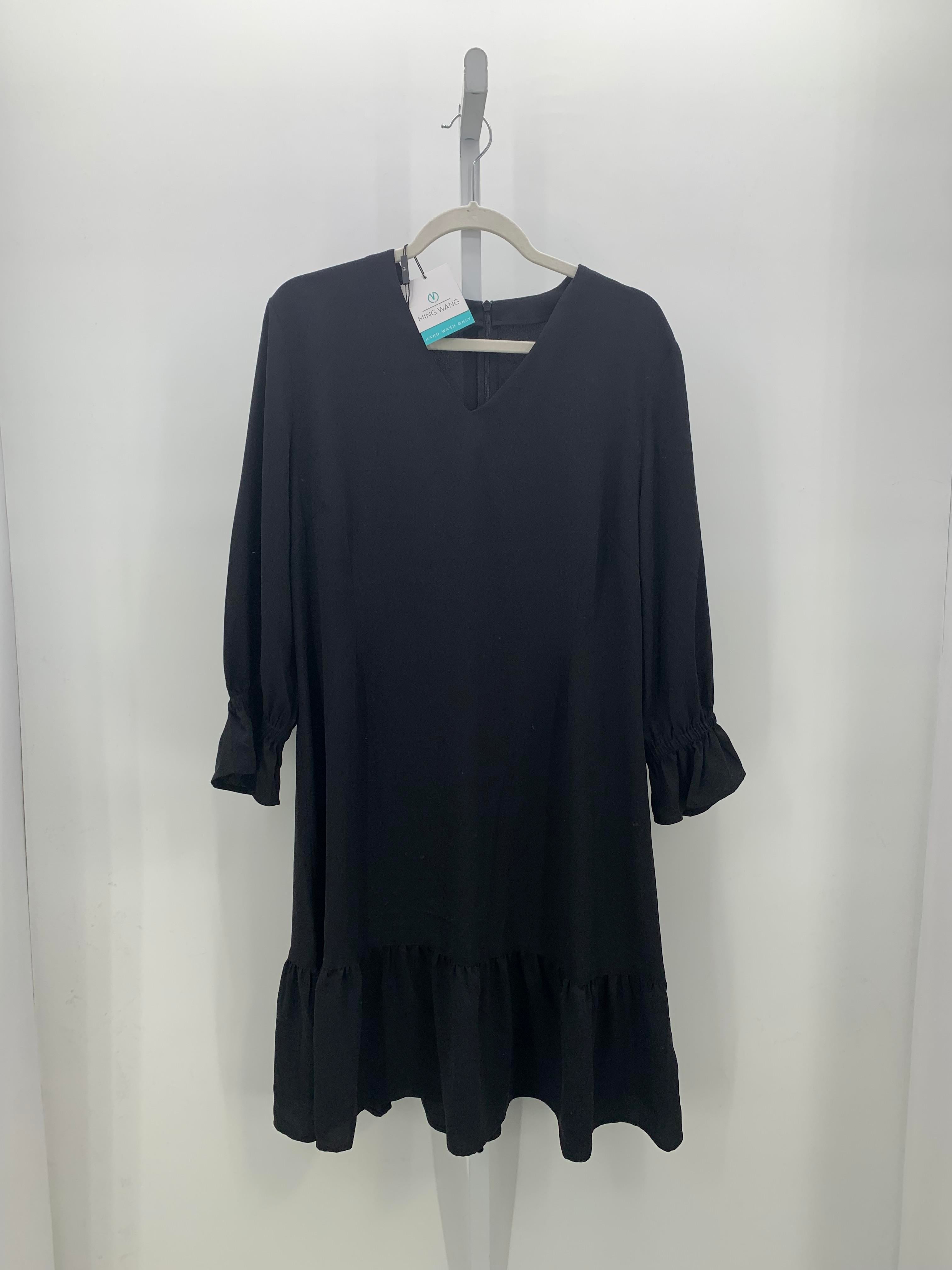Size Large Misses 3/4 Sleeve Dress