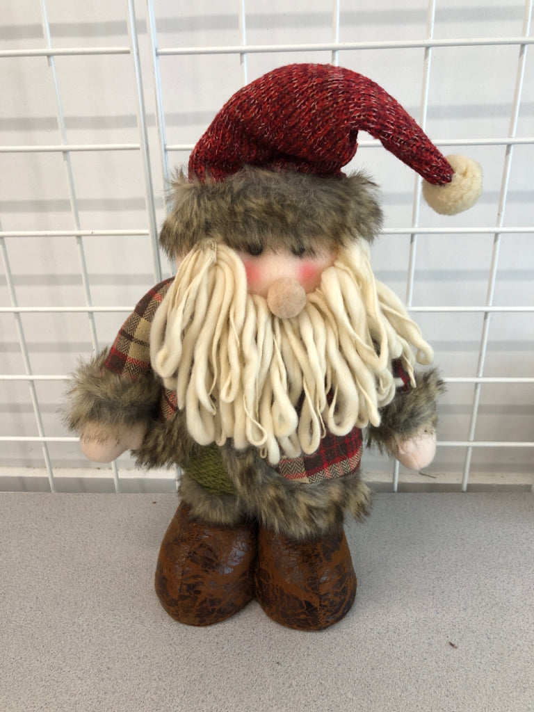 PRIMITIVE PLUSH SANTA.