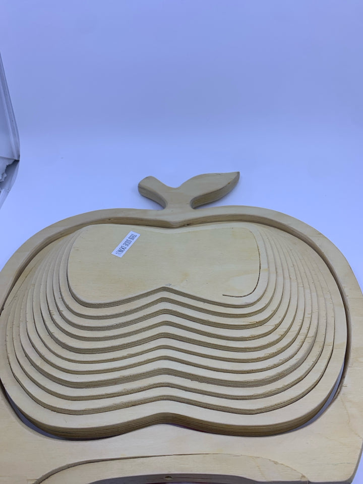 ABSTRACT BLONDE WOOD APPLE SHAPED FRUIT BASKET.