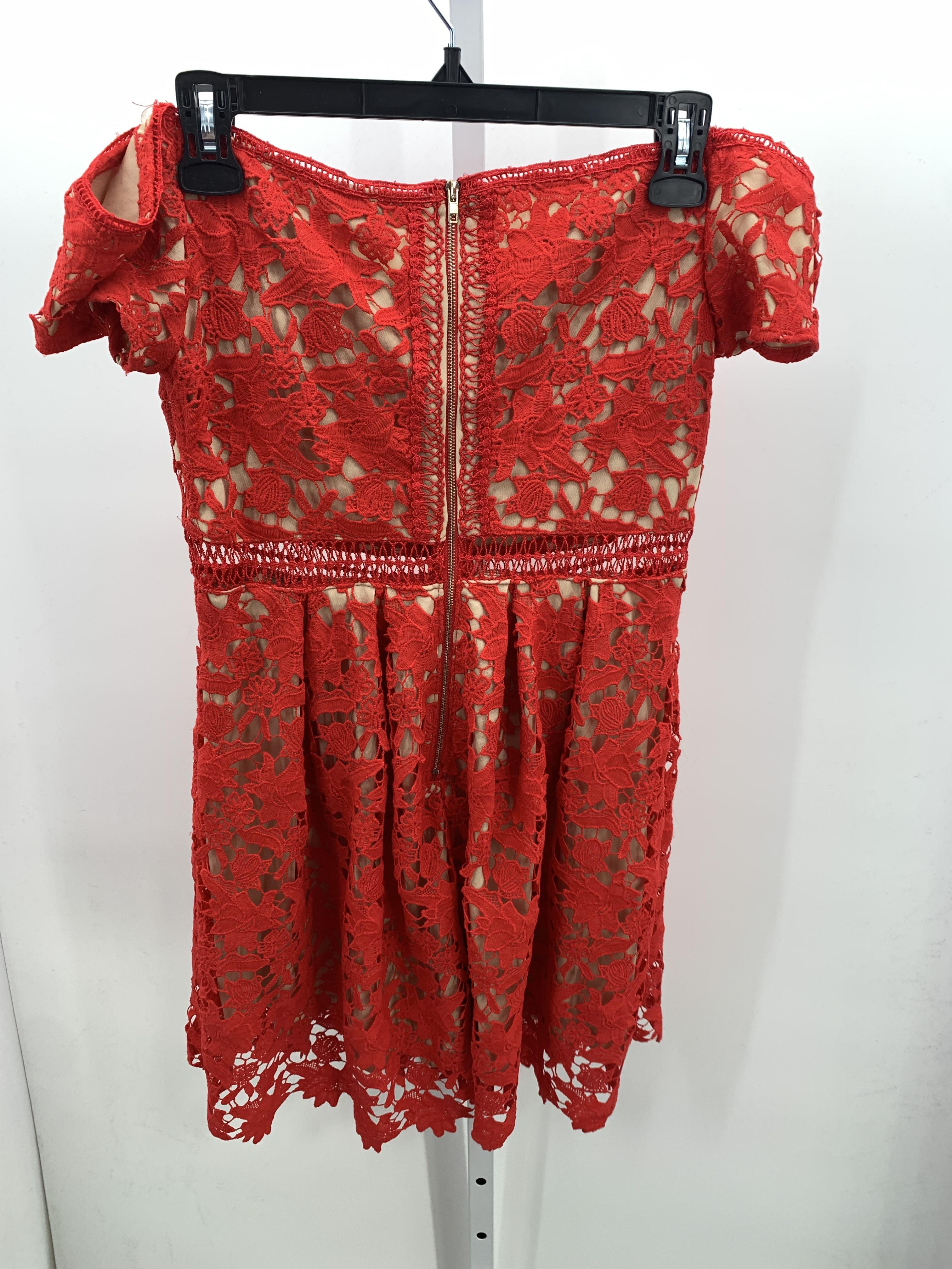 Size Medium Misses Short Sleeve Dress