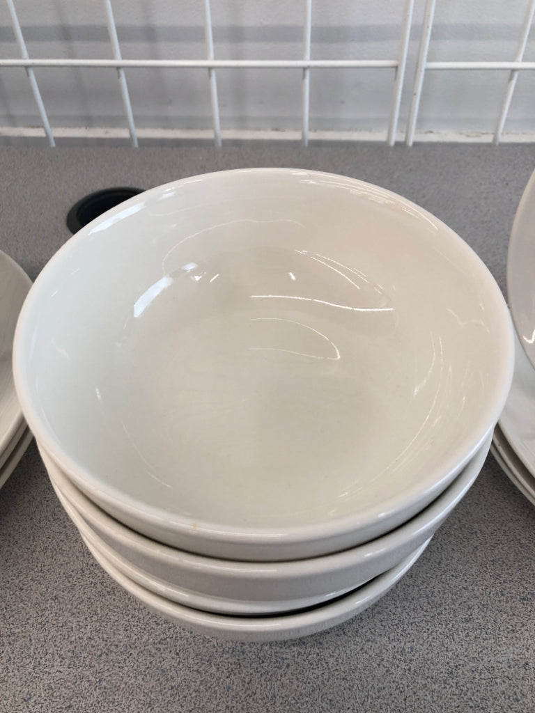 12PC WHITE CERAMIC DINNER SVC FOR 4.