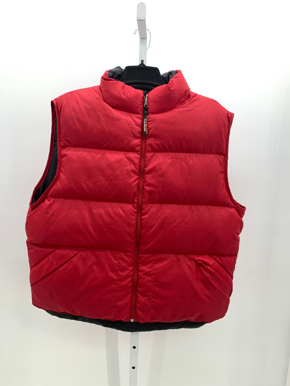 RED/ BLACK REVERSIBLE PUFFER VEST