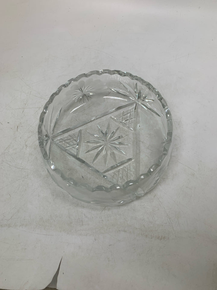 CRYSTAL BOWL W/ FLOWER ETCHING/ STAR DESIGN.