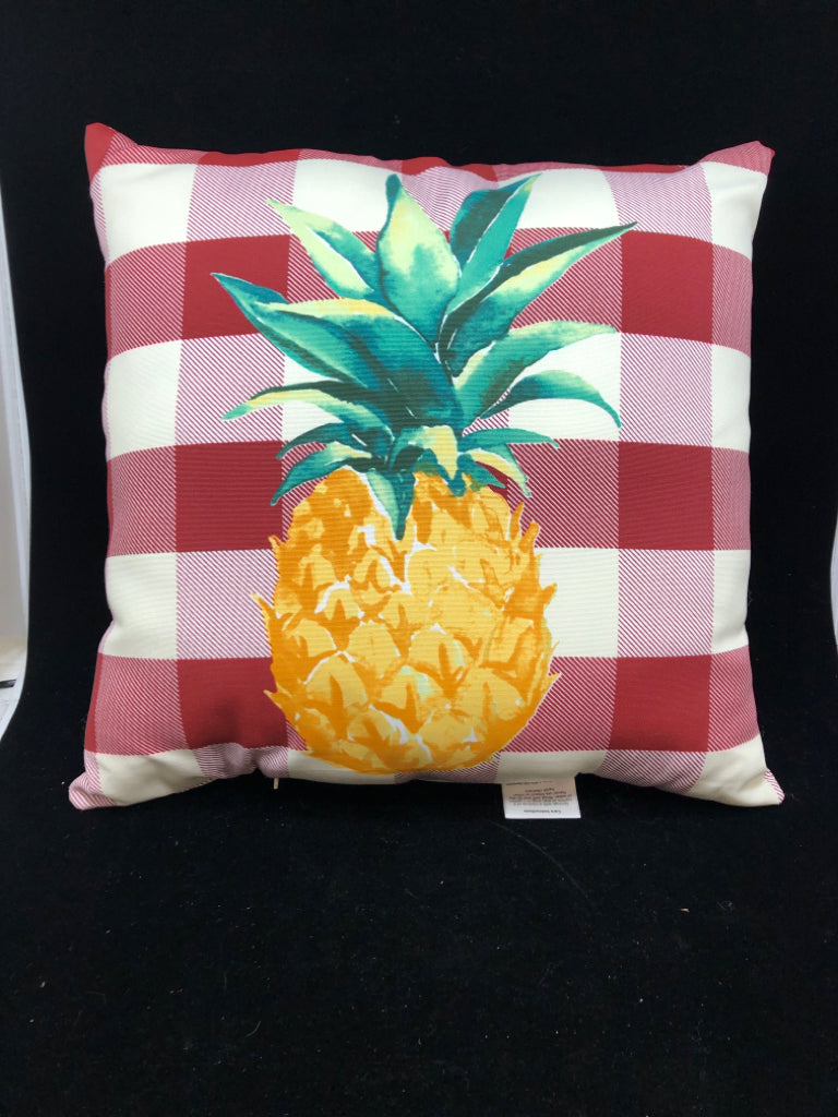 RED CHECKERED PINEAPPLE PILLOW HAMPTON BAY.