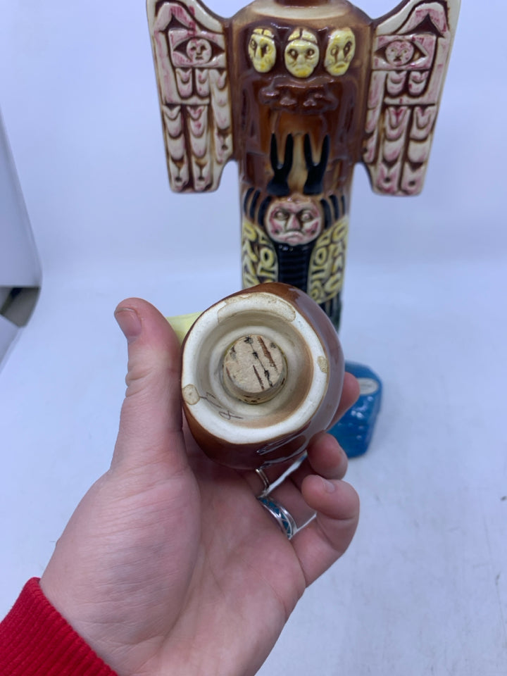 VTG ERA BROOKS TOTEM POLE CERAMIC DECANTER.