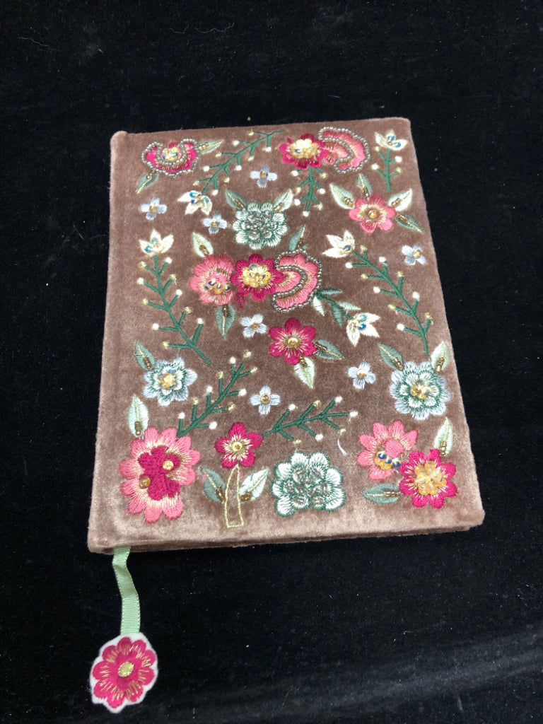 BROWN BEADED FLORAL LINED NOTEBOOK.