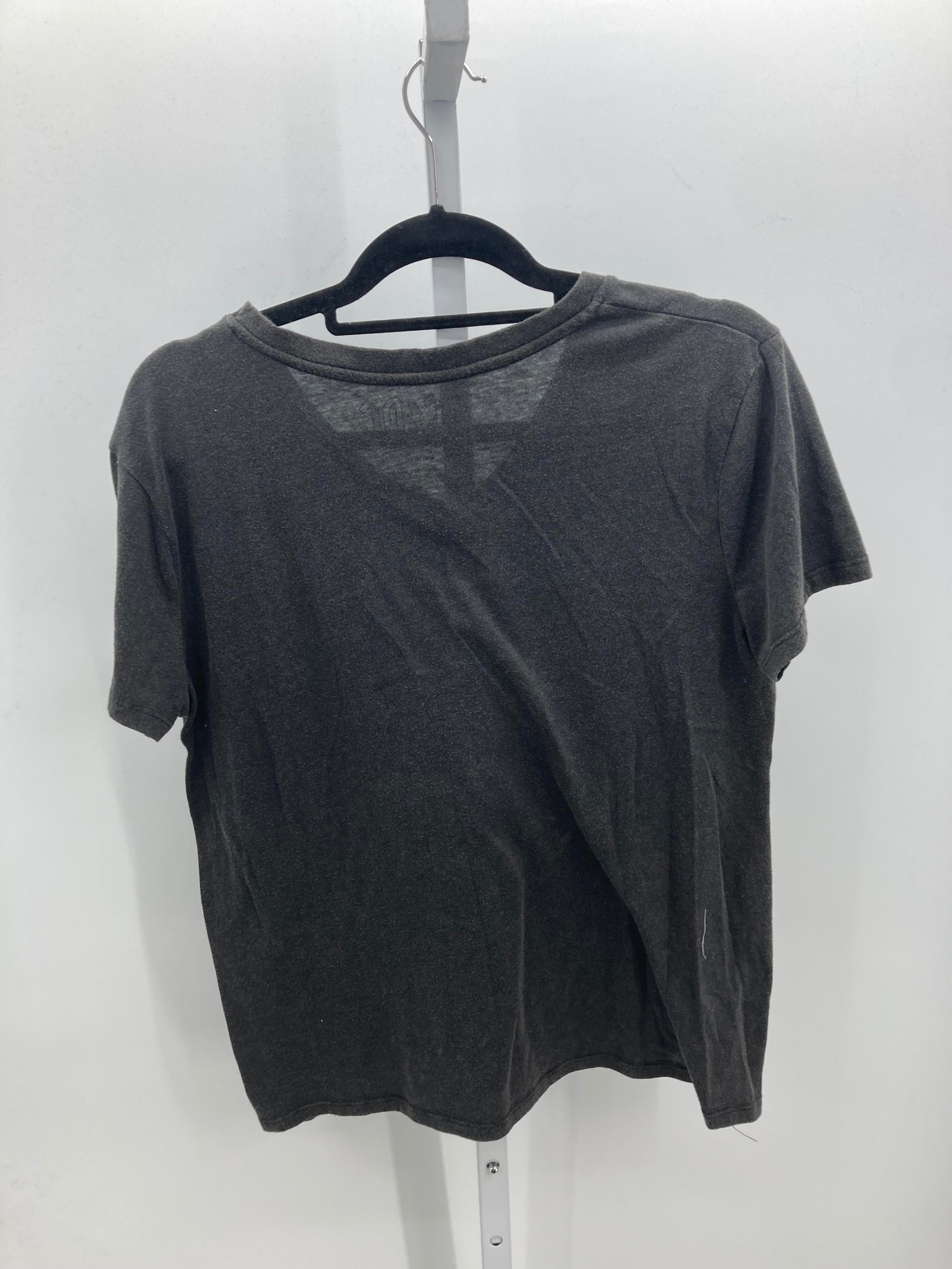 Size Large Juniors Short Sleeve Shirt