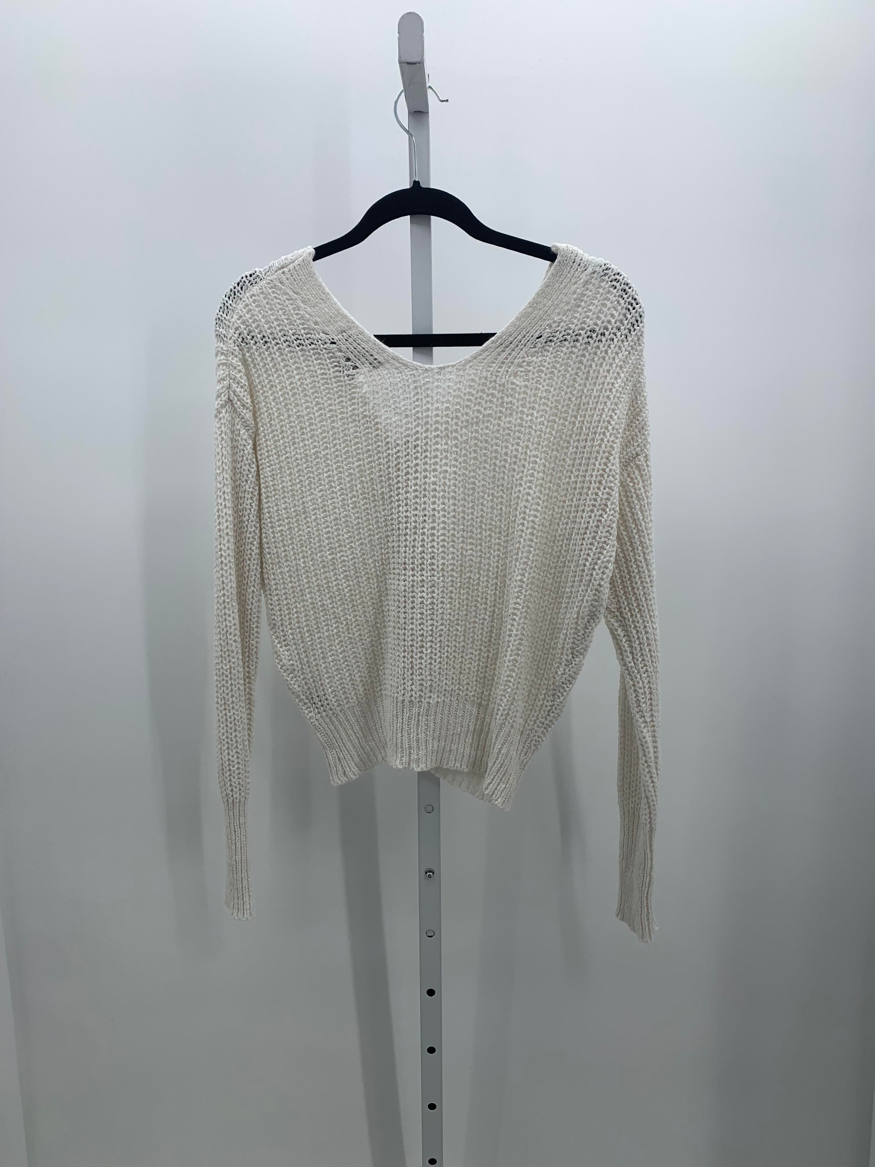 Size Medium Juniors Long Sleeve Sweater