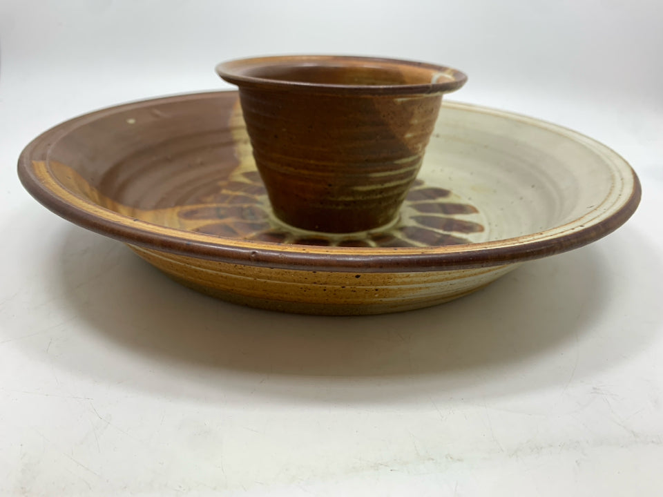 BROWN STONEWARE POTTERY CHIP N DIP SERVER.