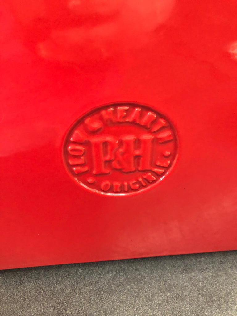 HEAVY RED STONEWARE BAKING DISH W/LID.