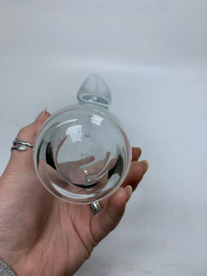 CLEAR GLASS HEAVY BOTTOM CREAMER.