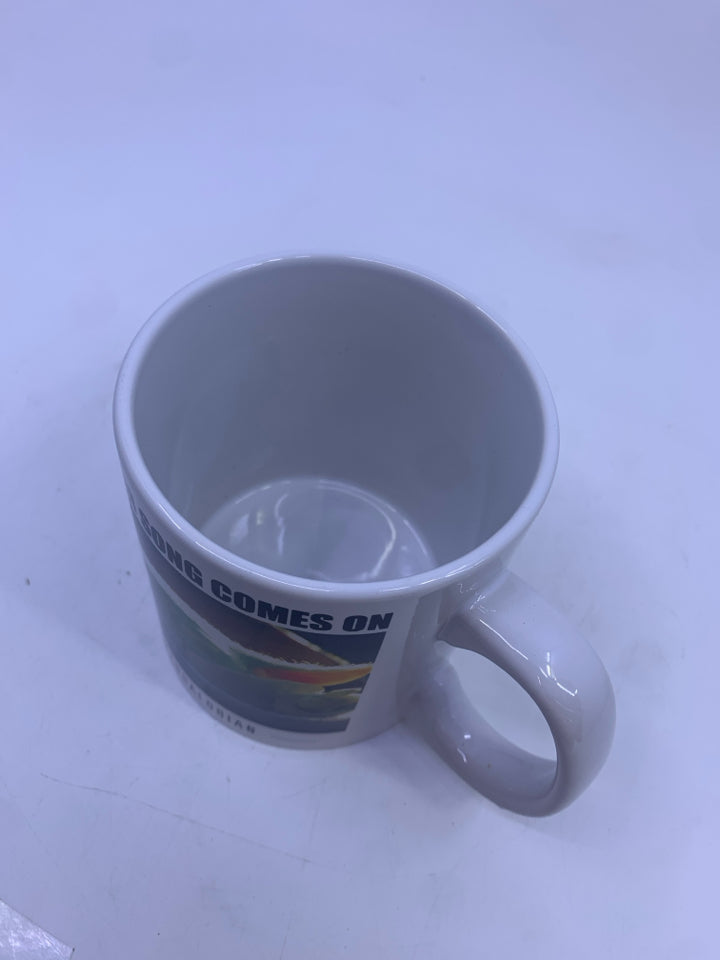 WHEN YOUR SONG COMES MUG- THE MANDALORIAN.