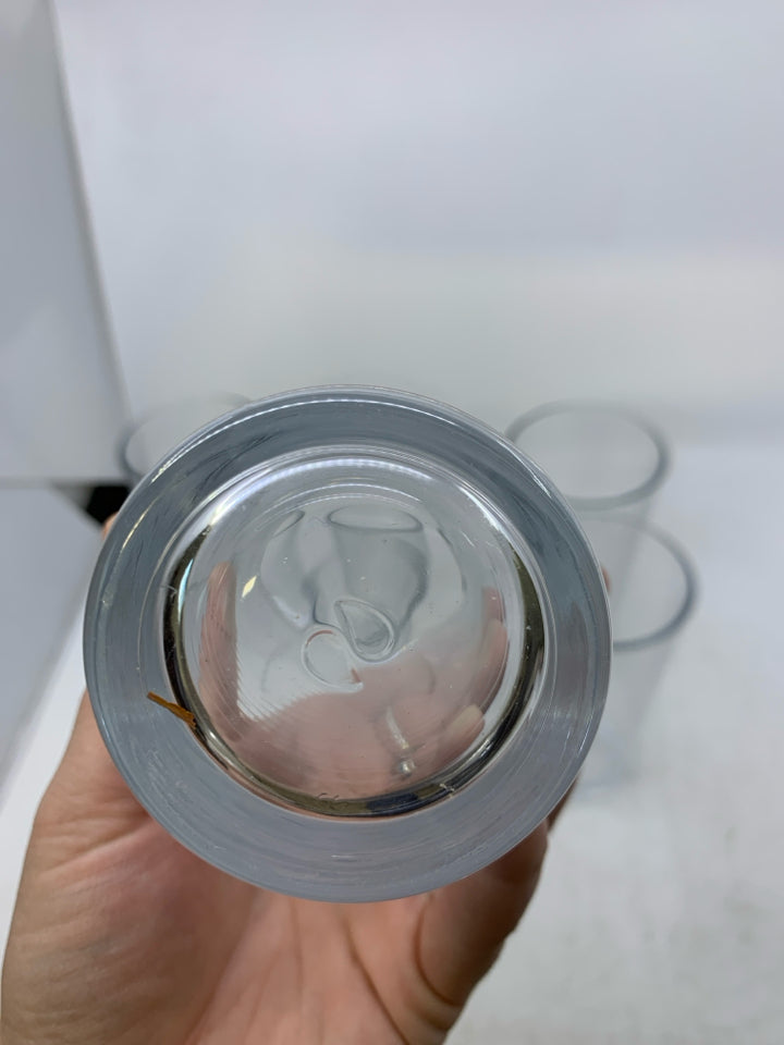 6 RIBBED GLASS WATER GLASSES.