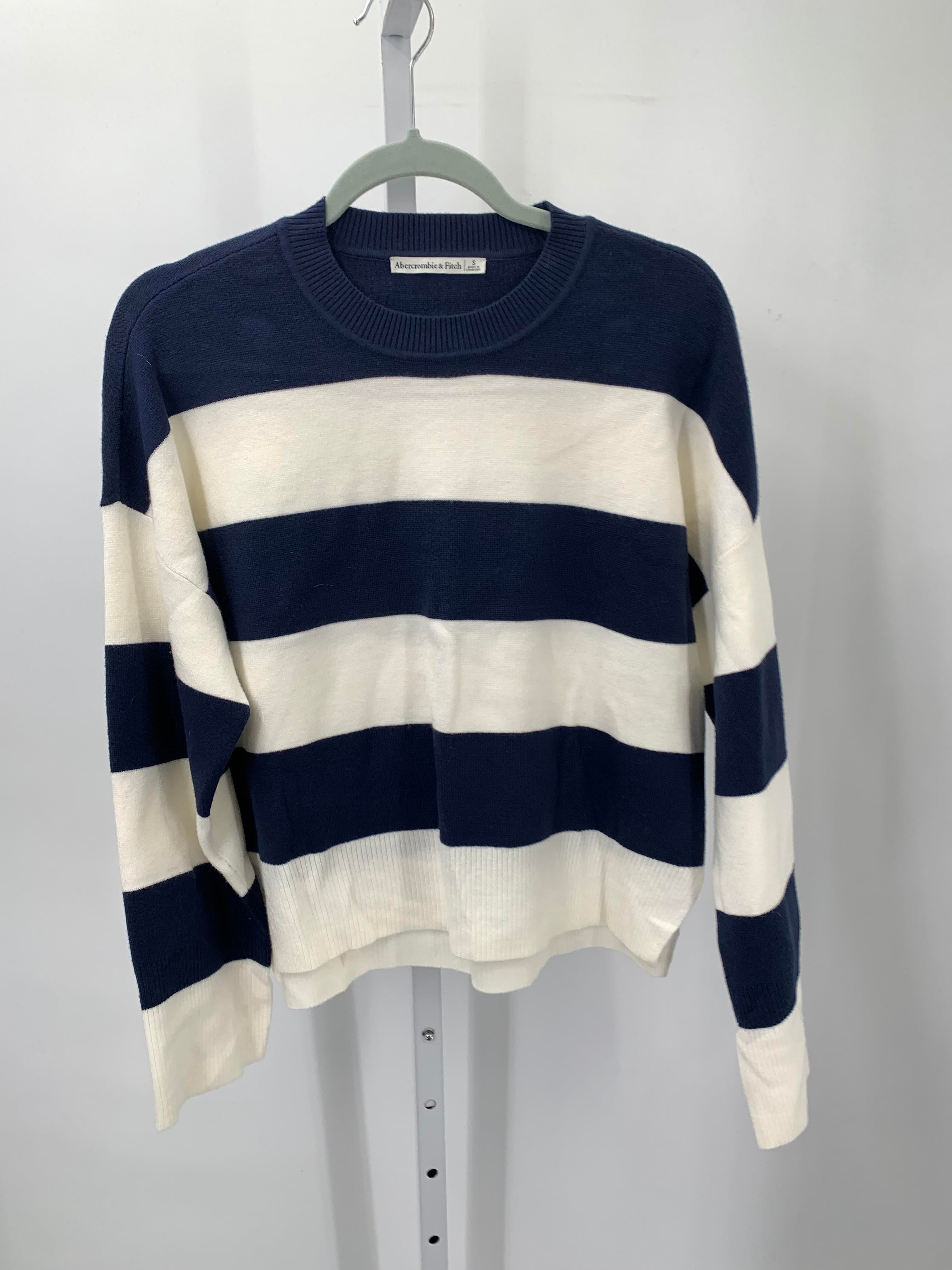 Abercrombie Size Small Juniors Long Sleeve Sweater