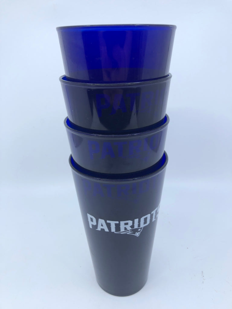 4 NAVY BLUE PLASTIC PATRIOTS CUPS.