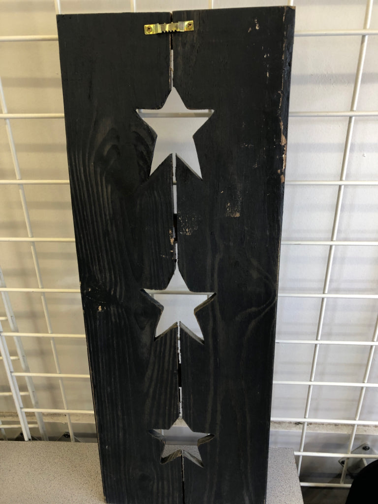 PRIMITIVE BLUE STAR WALL HANGING.