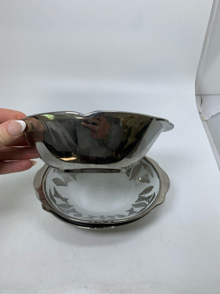 3 OVAL SOOGO BOWLS W/ SILVER DETAILS.