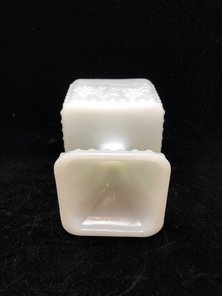 VTG MILK GLASS GRAPES PEDESTAL PLANTER.