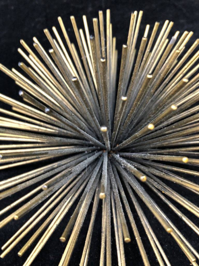 MID SIZE GOLD STARBURST.