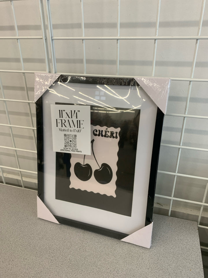 NIP PHOTO FRAME.