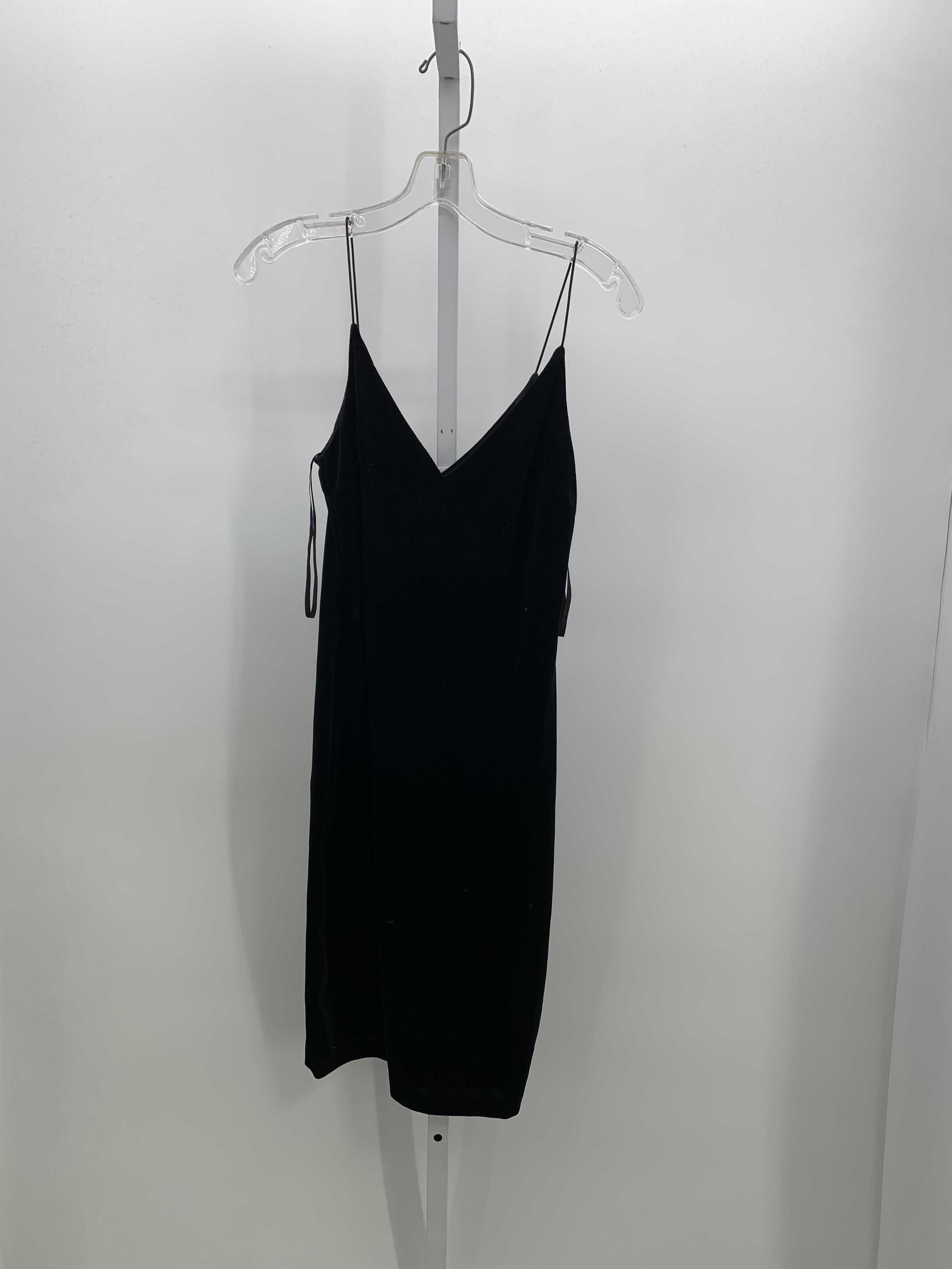 B. Smart Size Medium Misses Sleeveless Dress