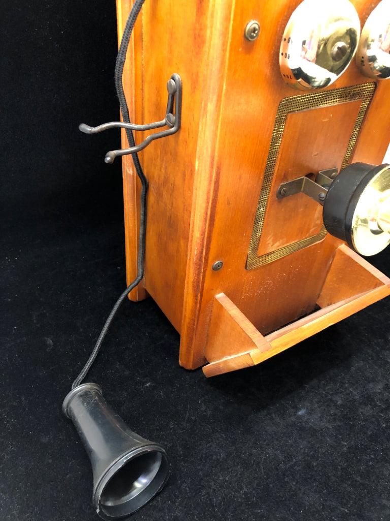 VTG DECOR WOOD PHONE WALL HANGING W/EAGLE DESIGN.