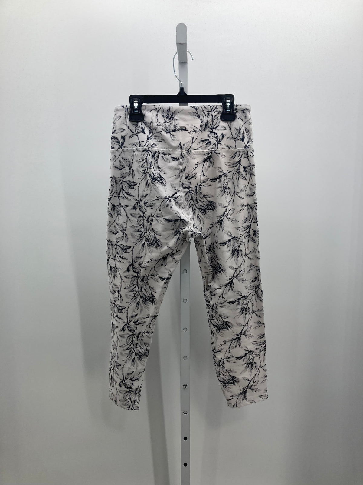 Marika Size Medium Misses Leggings