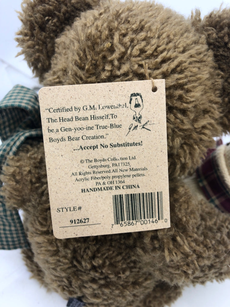 BOYDS BEAR BREWSTER T-BEAR HOLDING SNOWMAN.
