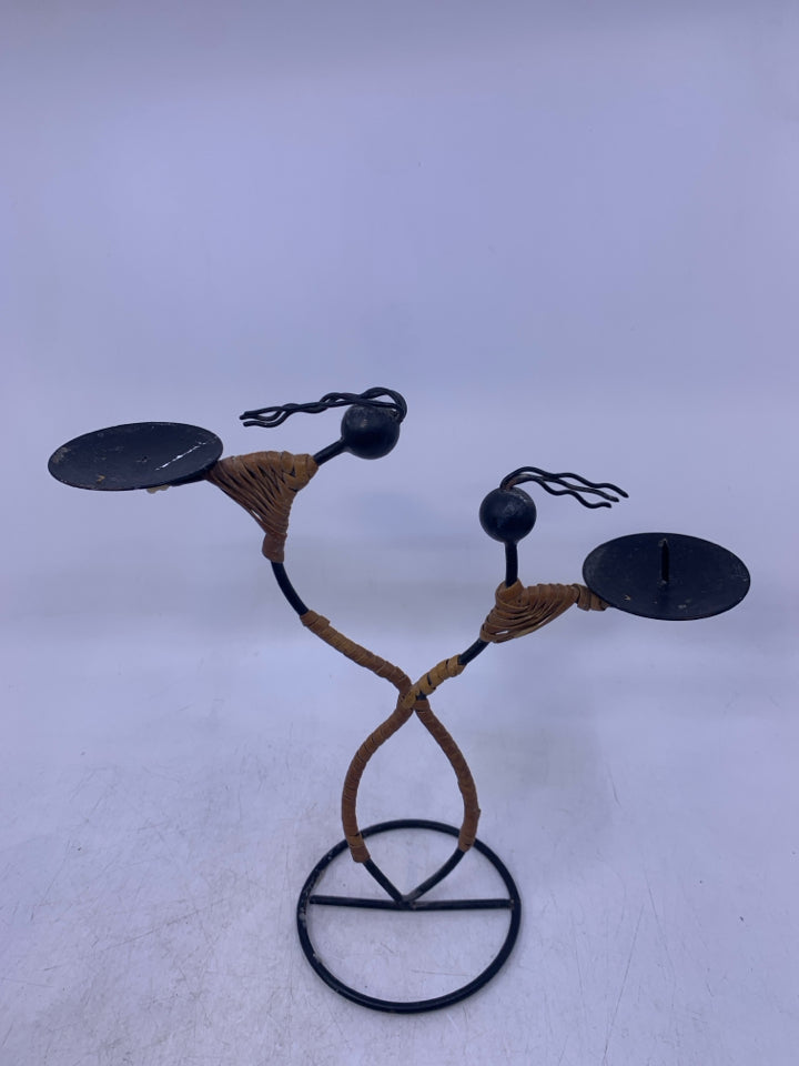 BLACK METAL 2 PEOPLE LOOKING AT EACHOTHER TEALIGHT CANDLE HOLDER FOLK ART.
